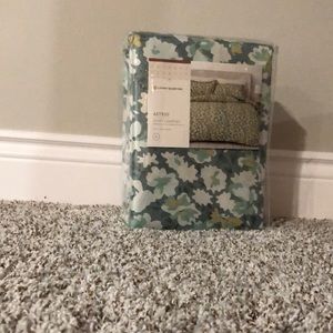 Living quarters Astrid duvet cover set king size.